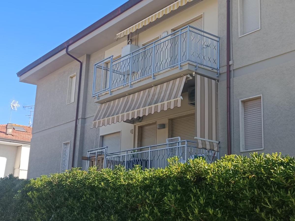 Le Palme 98 "Casa Vacanze" Lido di Camaiore Exterior foto